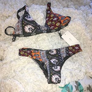 PATTERN CUTE SWIM SUIT
